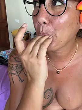 Vahine_tahiti987 Live XXX-chat