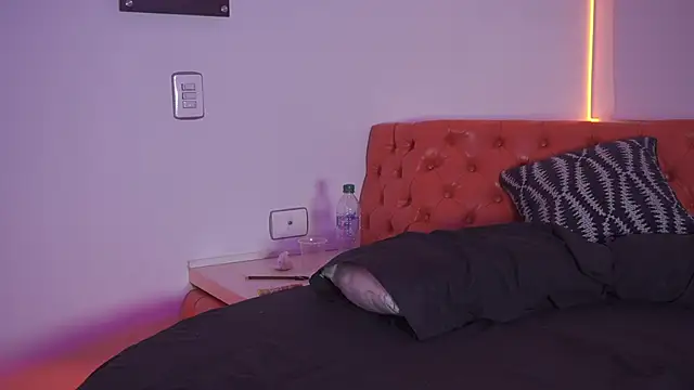 Petitte_Mussa: απευθείας συνομιλία ΧΧΧ