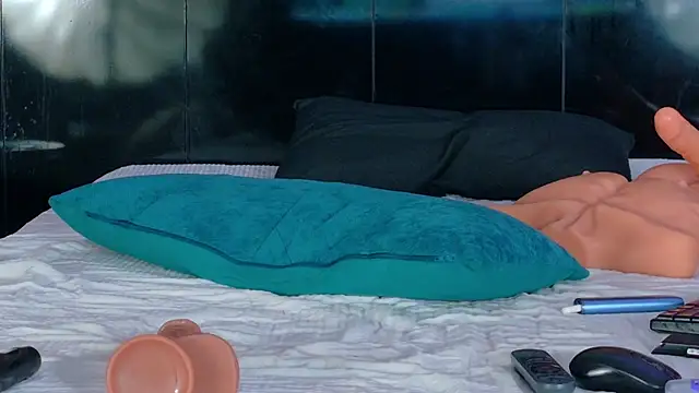 MidnightMuse3's Live XXX Chat