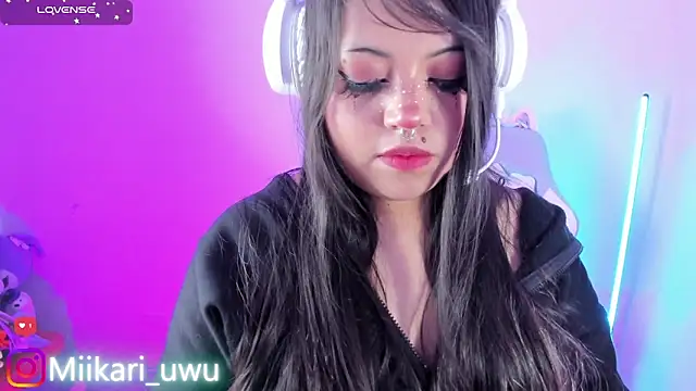 Ahri_ElderwoodのライブXXXチャット