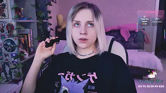 NaniMoore Adlı Modelin Canlı XXX Sohbeti