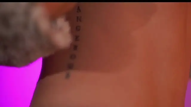 Little_vel's Live XXX Chat