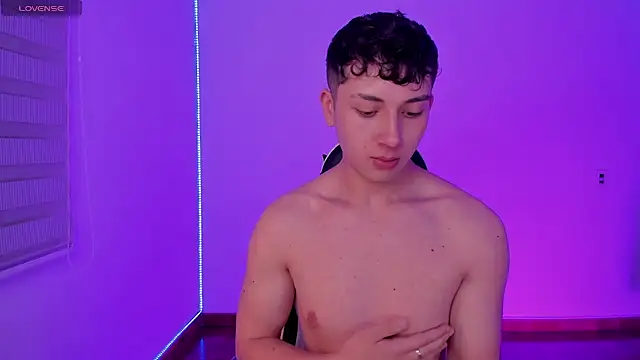 oliver_kyy Live XXX-Chat