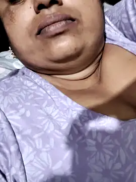 Chat XXX en directo de Hot_indian_Milf