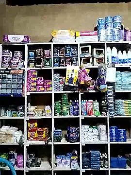 MIA-LARIOS' Live XXX Chat