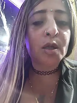 AlexadraJones3453のライブXXXチャット