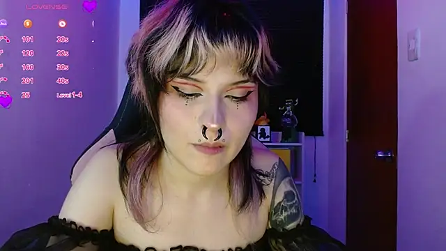 neena_nyx_のライブXXXチャット