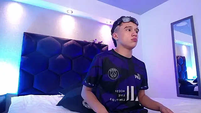 Dominik_Souza Live XXX-Chat