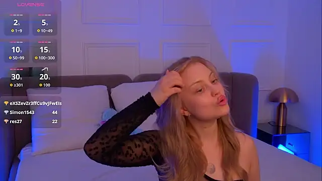 MollyHiltonのライブXXXチャット