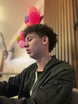 yoursexyjose Chat XXX in diretta