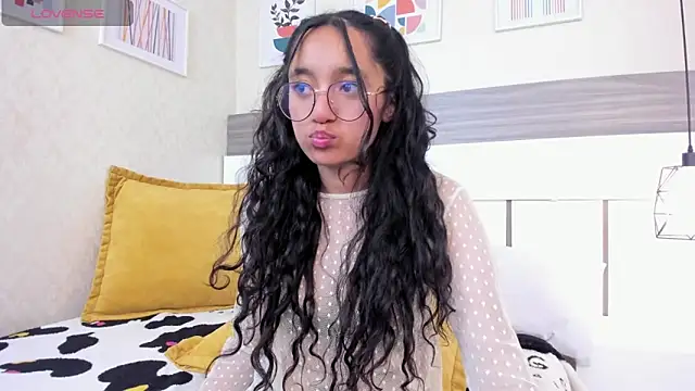 Emilyblussh Live XXX-chat