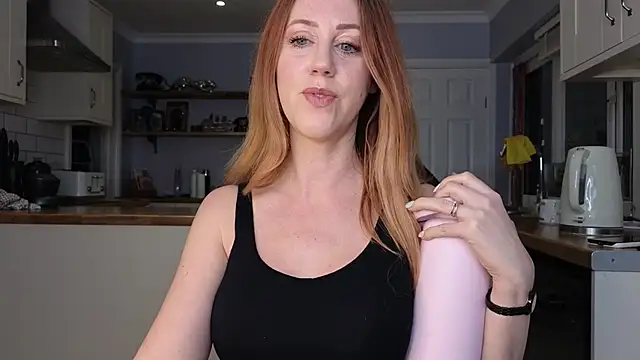 stripmequick live XXX chat