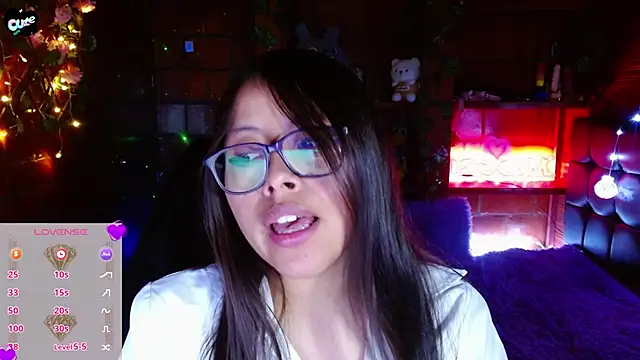 MidoriQuiinn Adlı Modelin Canlı XXX Sohbeti