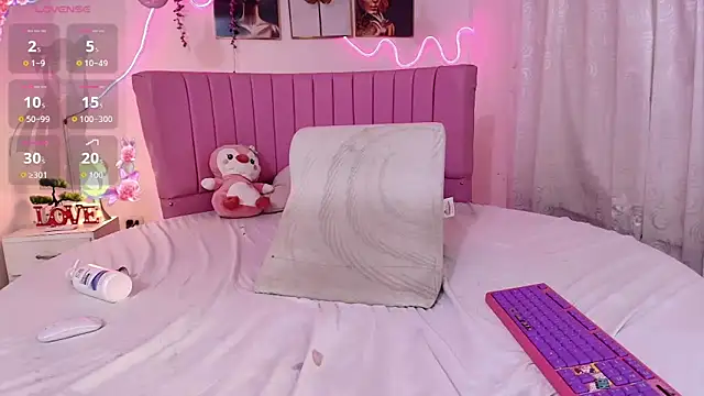 Azul_horney Adlı Modelin Web Kamerası Şovu