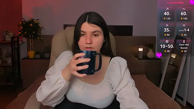 Viola__Shy's Live XXX Chat