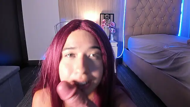 Maddyluxe élő XXX-chatje