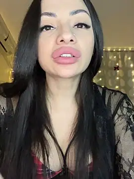 Layana_Ro's Live XXX Chat