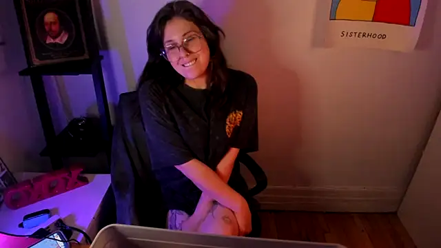 Rosiee69_'s Webcam Show