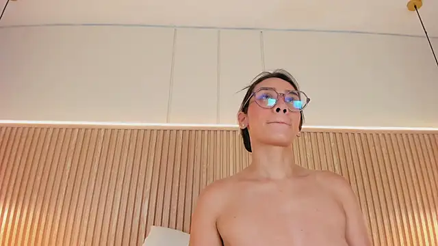 Chat XXX ao vivo de NahimiThompson