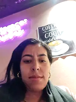 Luianna Live XXX-chat