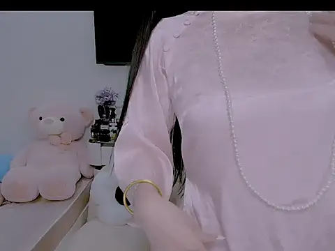 XXX chat uživo modela Pari_Kilian22