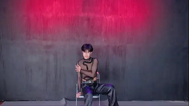 Queen-Vibe 在線直播表演