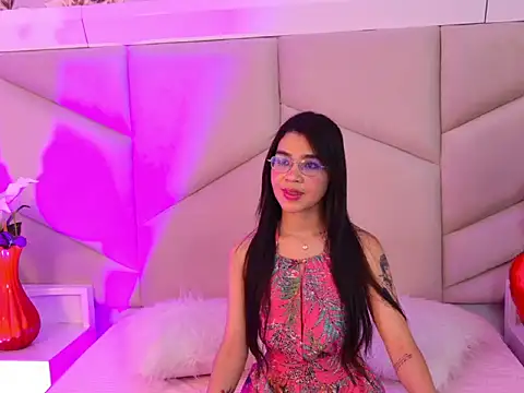 Chatroom XXX en direct de OliviaDiaz