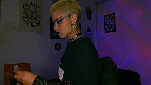 Онлайн чат XXX alex_one888