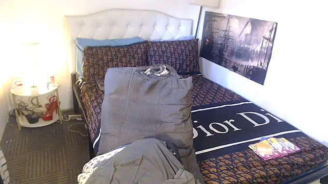 NinaDOM4CUM's Live XXX Chat