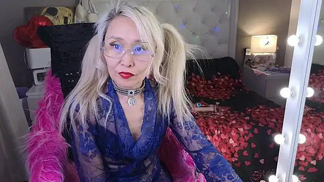 RoxalanaStar's Live XXX Chat