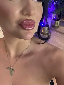 Živý XXX chat KylieKroftt