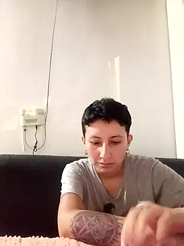 Chat +18 de Mei_and_Gaby ao vivo