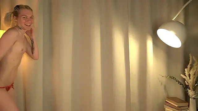 Онлайн чат XXX DianeHonnette