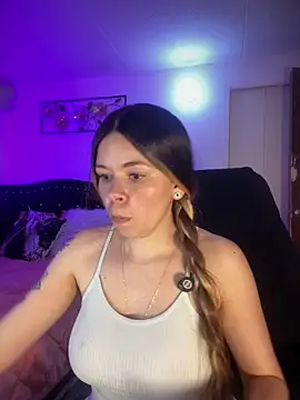 carolina16love élő XXX-chatje