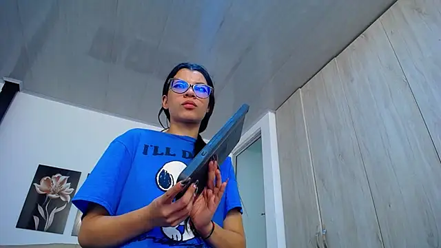 Czat XXX na żywo – pinky_f00x