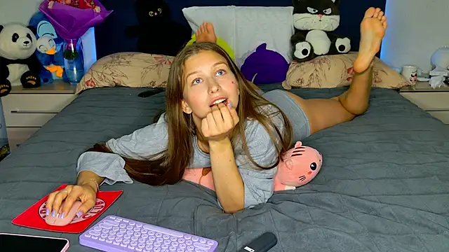 MissEmilyMiller élő XXX-chatje