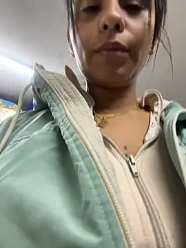 J_loren Chat XXX in diretta