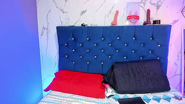 Dakotaa_Johnson Adlı Modelin Web Kamerası Şovu