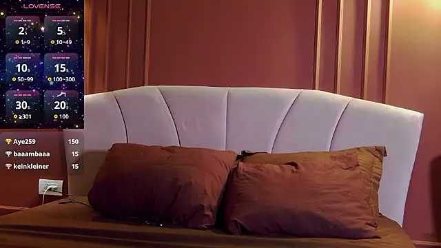 Онлайн чат XXX ravenryx