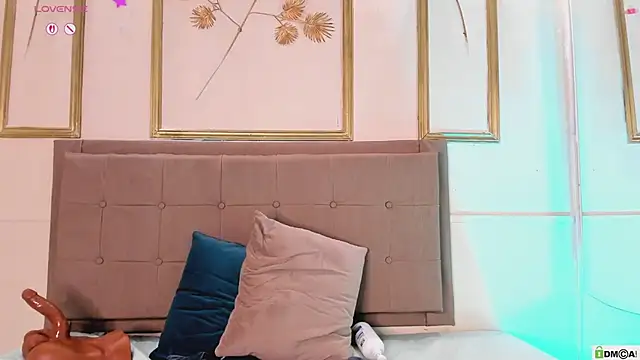 XXX chat uživo modela amandalee01