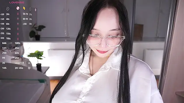 HannaHayles 现场XXX聊天