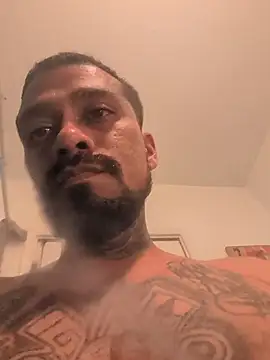 Cnutt310's Webcam Show