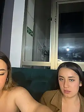 XXX chat uživo modela Antonella_Julieta