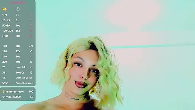 Emmaa_Saenz_'s Live XXX Chat