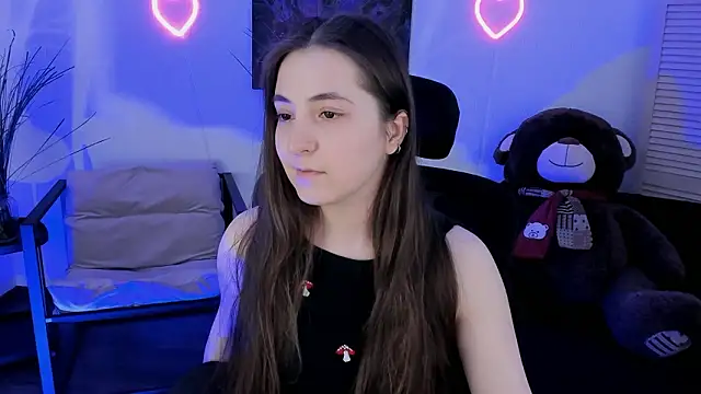 VirtuallVoyant Chat XXX live