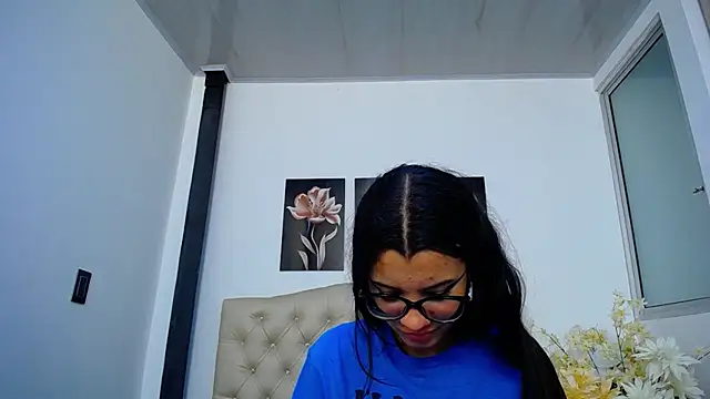 pinky_f00x – Live XXX-chat