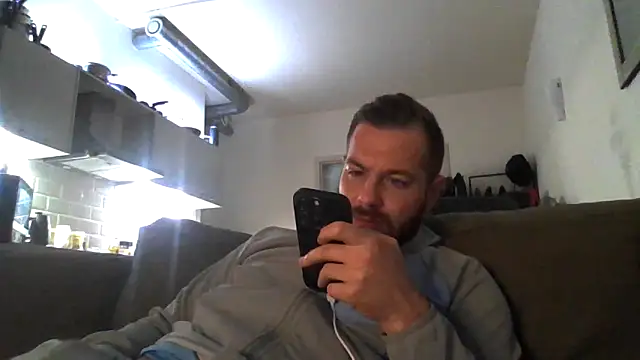 THE_CHEEKY_ALPHA Live XXX Chat