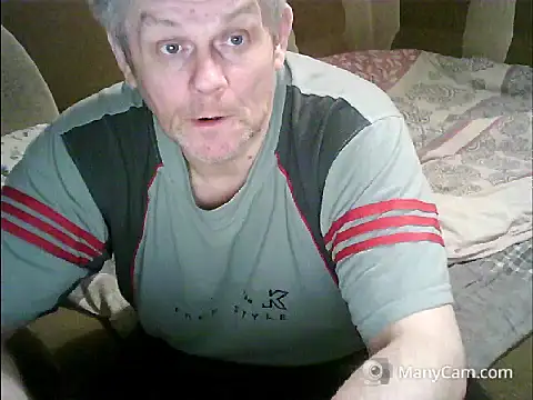 Mr__XX: διαδικτυακό σόου στην κάμερα