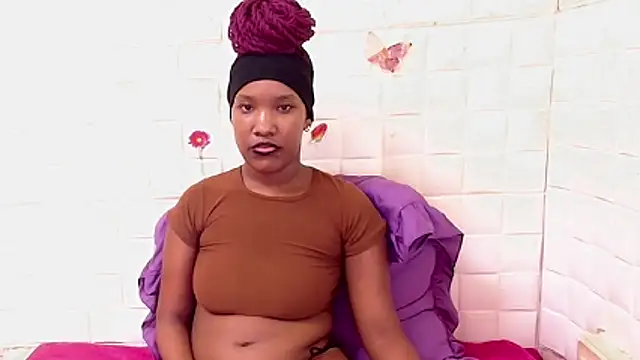 EroticSexyPrada – Naživo XXX chat