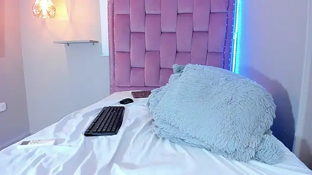 دردشة Roxy_Stonee الجنسية المباشرة